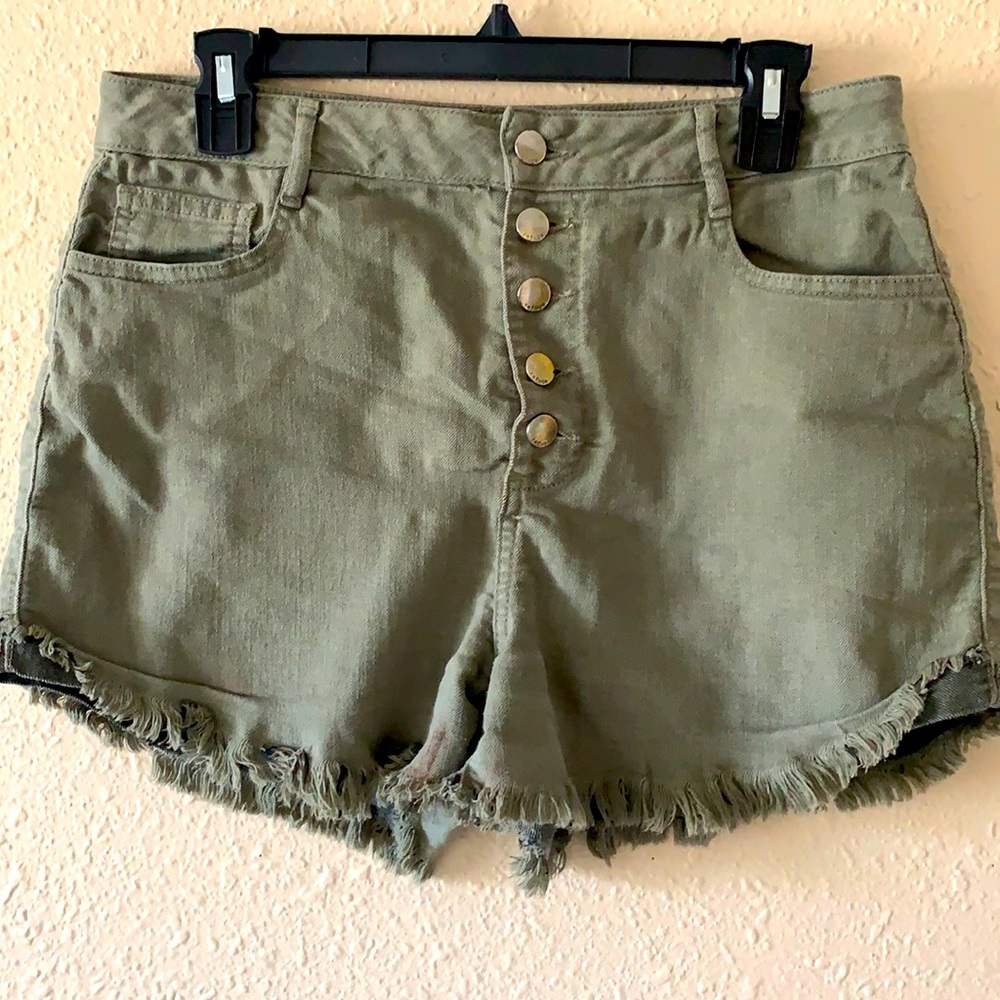 Distressed shorts